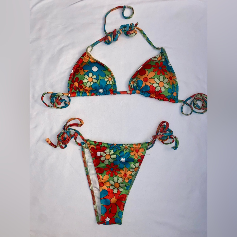 SOLY HUX Floral Print Triangle String Bikini Set